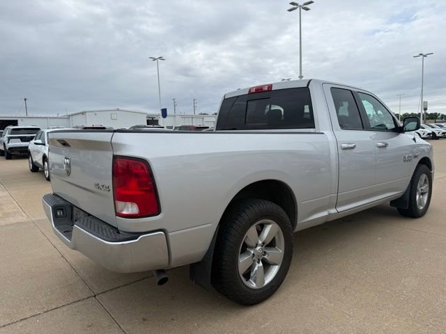 Used 2016 RAM 1500 Classic SLT AWD/4WD image 3