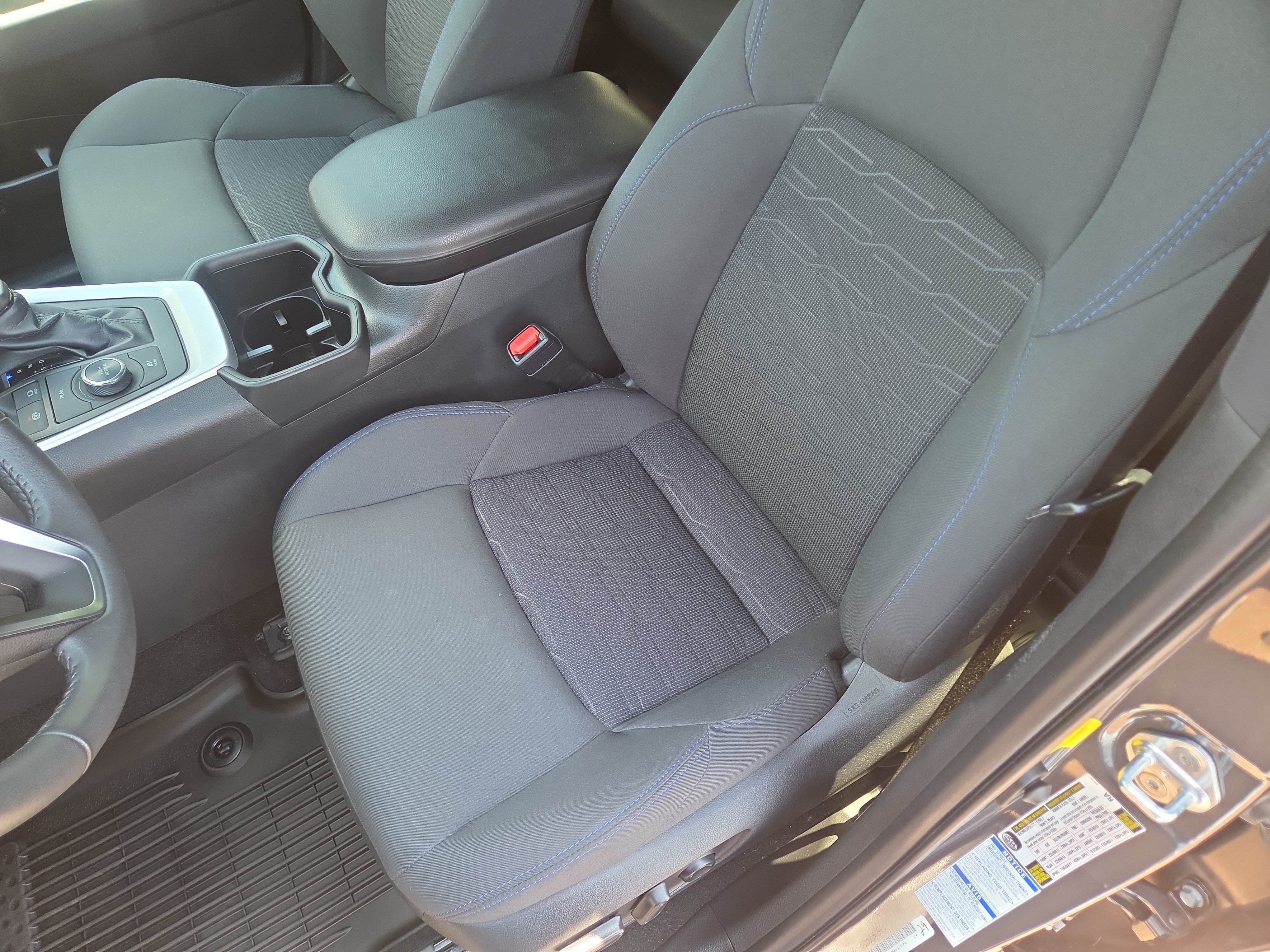 Certified 2022 Toyota RAV4 SE w/ Convenience Package AWD/4WD image 13