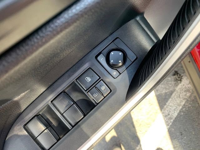 Used 2019 Toyota RAV4 LE w/ Carpet Mat Package image 13