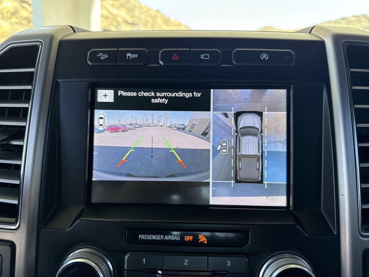 Used 2019 Ford F150 Platinum w/ Equipment Group 701A Luxury AWD/4WD image 12