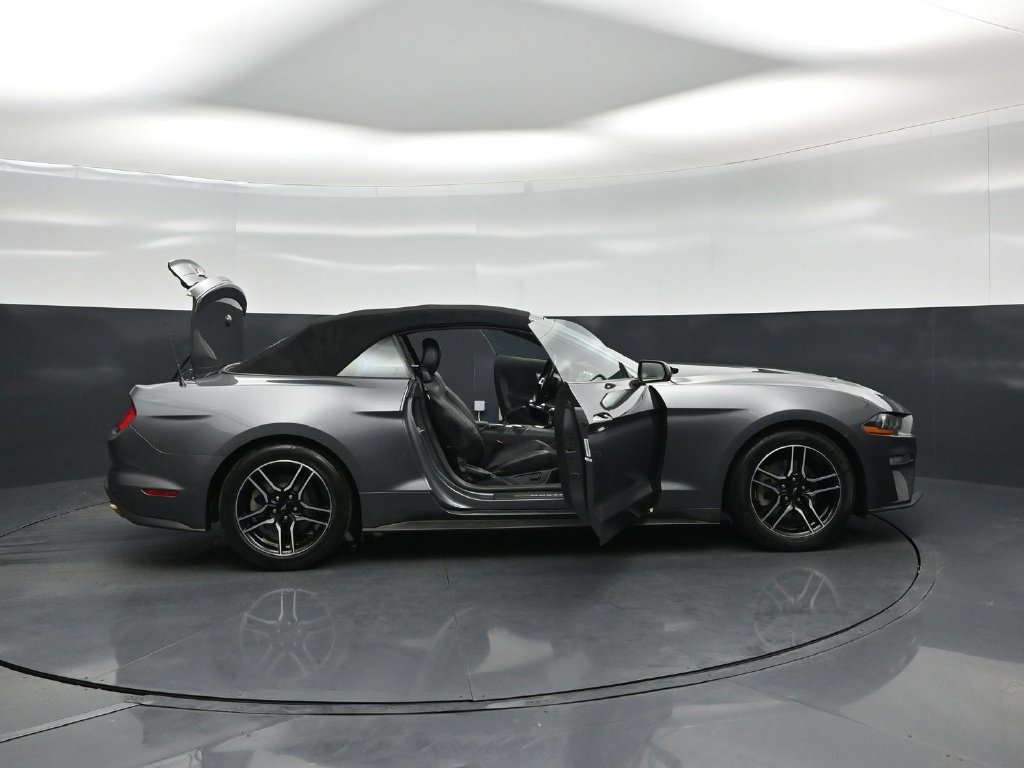 Used 2023 Ford Mustang Premium RWD image 4