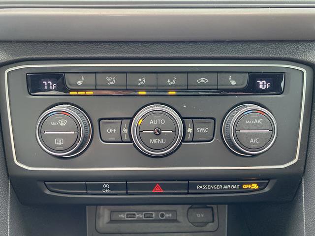 Used 2020 Volkswagen Atlas Cross Sport SE w/ Panoramic Sunroof Package image 20