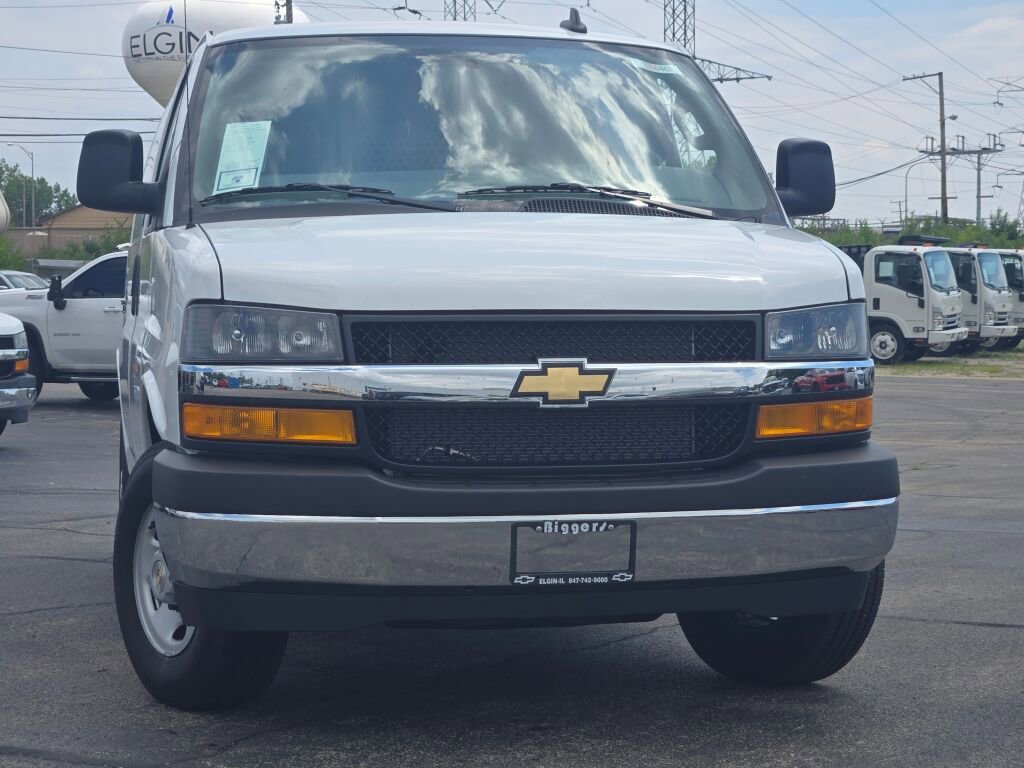 New 2025 Chevrolet Express 2500 w/ Driver Convenience Package image 3