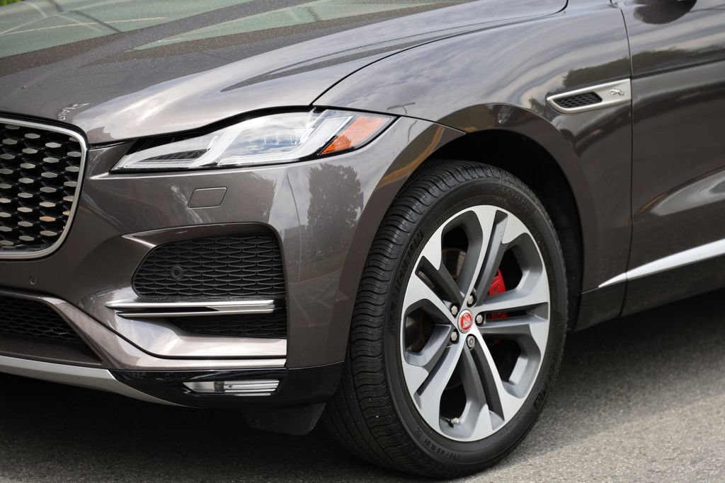 Used 2023 Jaguar F-PACE S AWD/4WD image 6