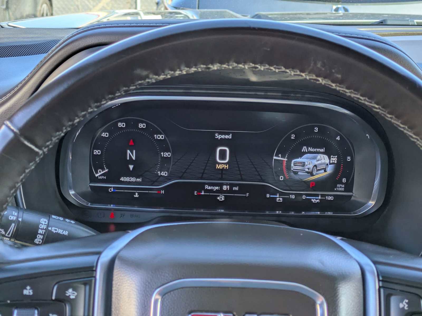 Used 2024 GMC Yukon XL SLT w/ SLT Luxury Package AWD/4WD image 33