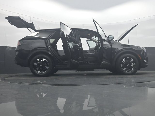 Used 2026 Kia Sportage LX FWD image 57