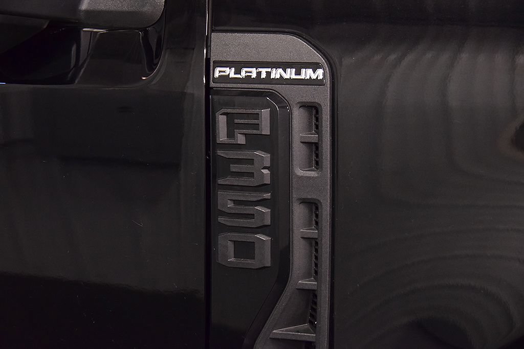 Used 2025 Ford F350 Platinum w/ FX4 Off-Road Package AWD/4WD image 11