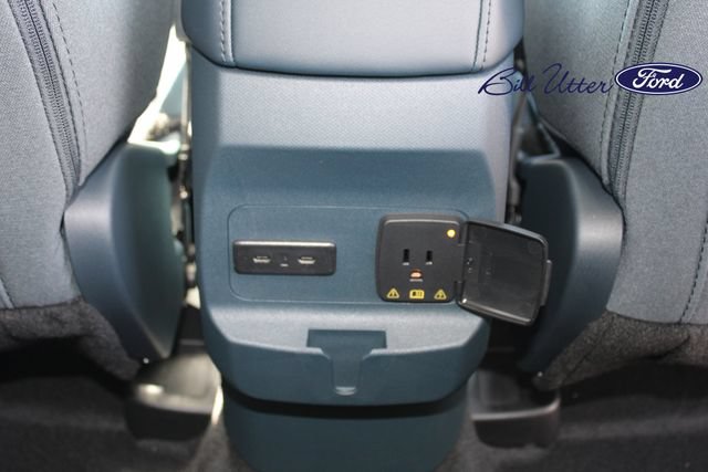 New 2026 Ford Maverick XLT w/ XLT Luxury Package FWD image 10