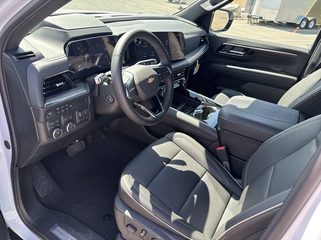 New 2026 Chevrolet Suburban Premier AWD/4WD image 10