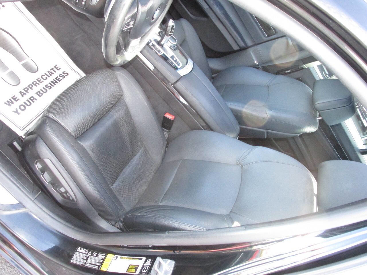 Used 2014 BMW 740Li w/ Executive Package image 9