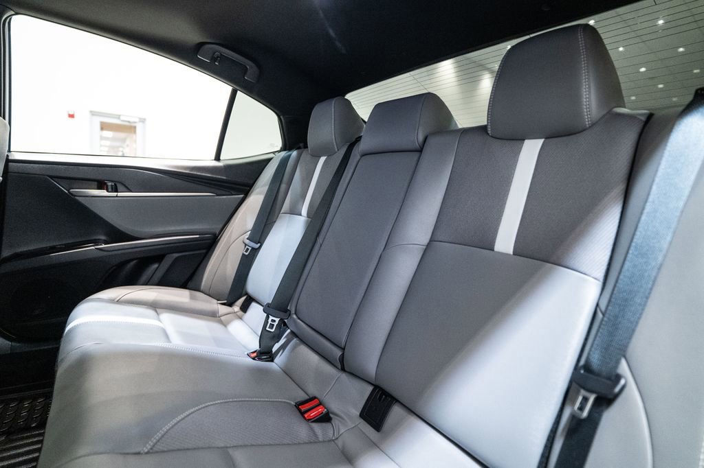 Certified 2025 Toyota Camry SE image 31