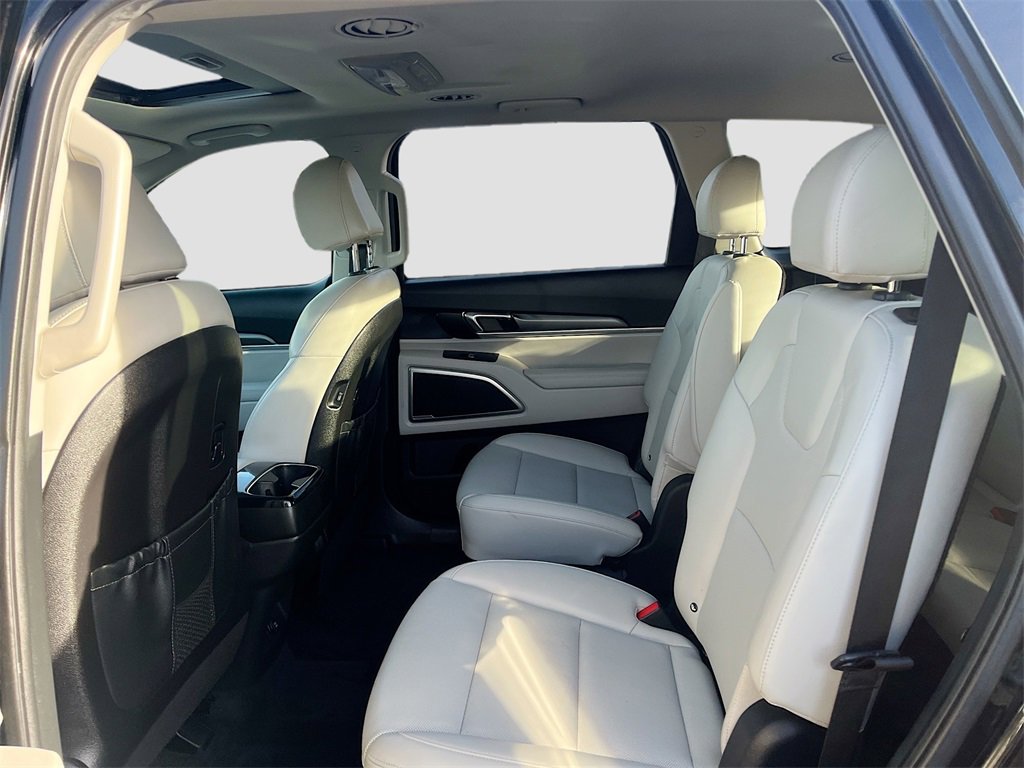 Used 2021 Kia Telluride S image 25