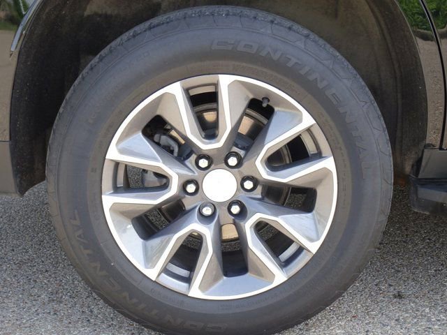 Used 2023 Chevrolet Tahoe LT w/ Luxury Package AWD/4WD image 28