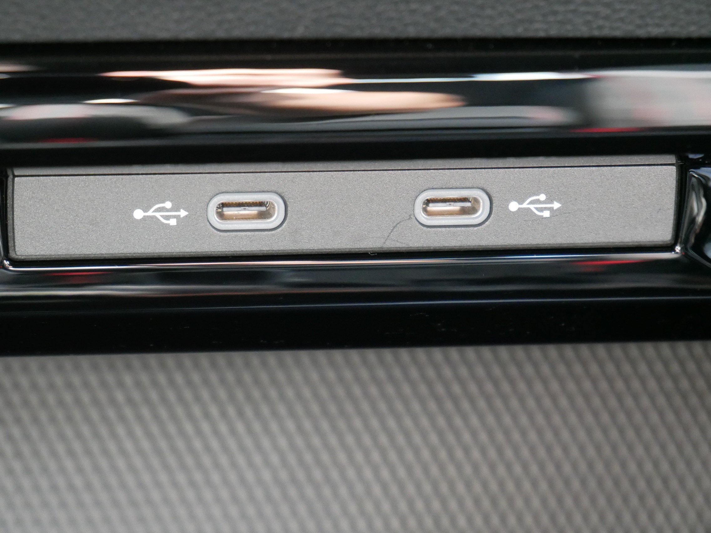 Certified 2024 Volkswagen GTI S FWD image 29