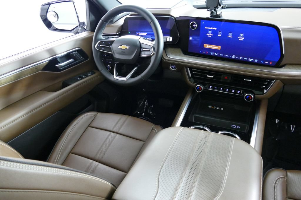 Used 2025 Chevrolet Tahoe High Country w/ Sun And Tow Package AWD/4WD image 23
