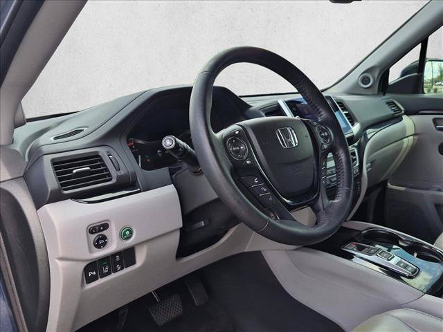 Used 2016 Honda Pilot Touring image 10