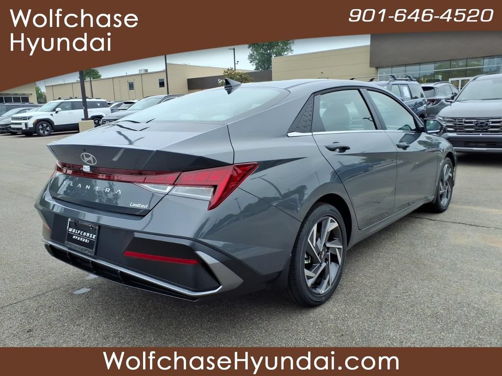 New 2026 Hyundai Elantra Limited FWD image 5