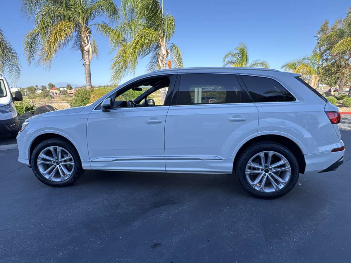 Used 2025 Audi Q7 Premium Plus image 18