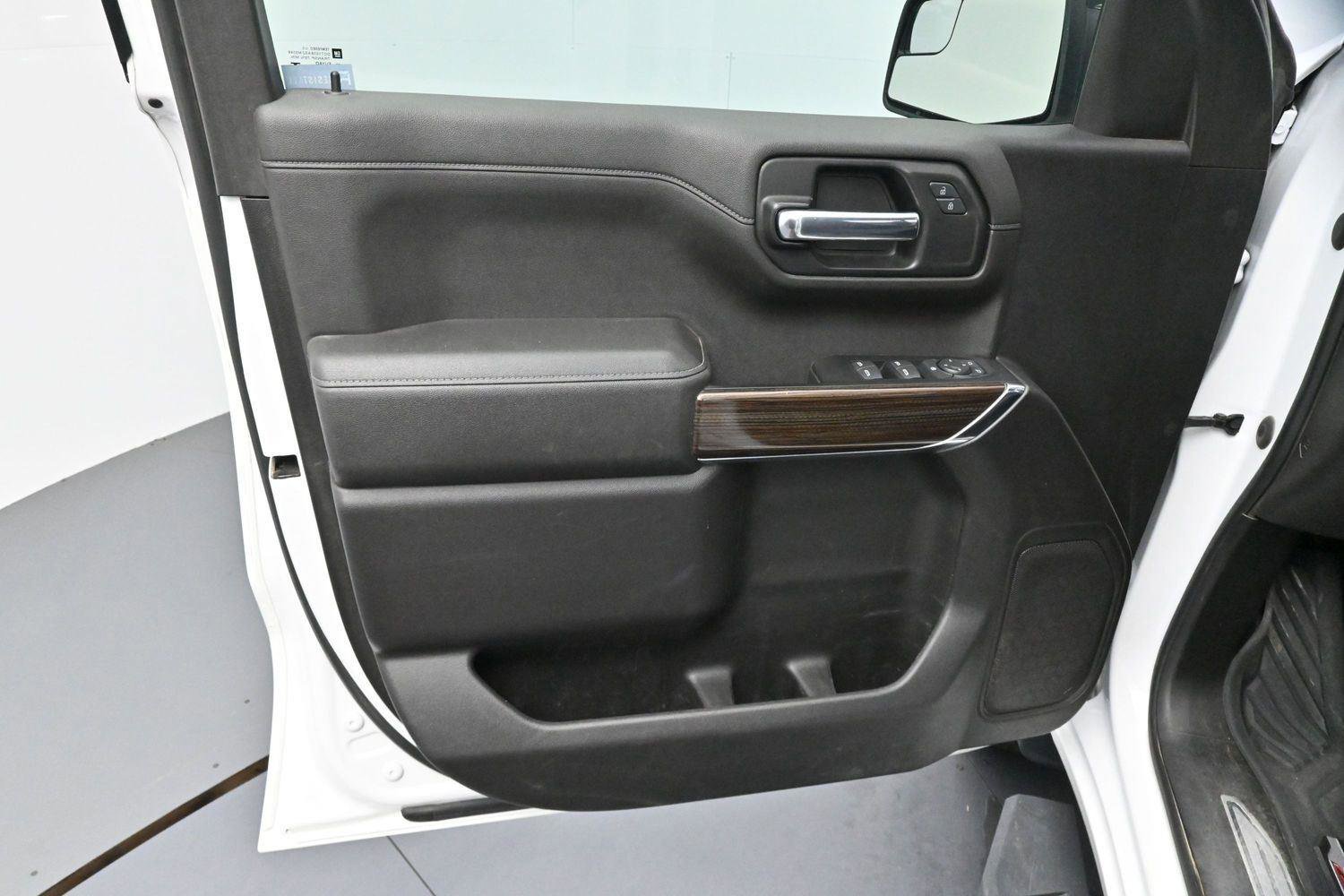 Used 2022 Chevrolet Silverado 1500 LT Trail Boss AWD/4WD image 9