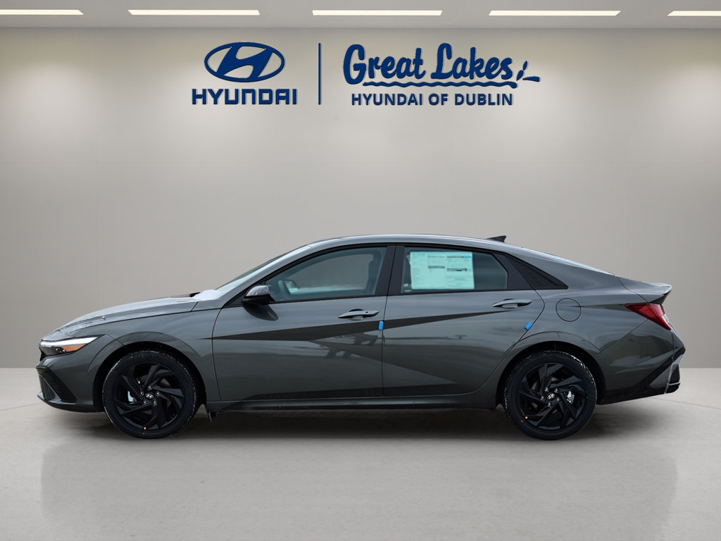 New 2026 Hyundai Elantra SEL FWD image 2