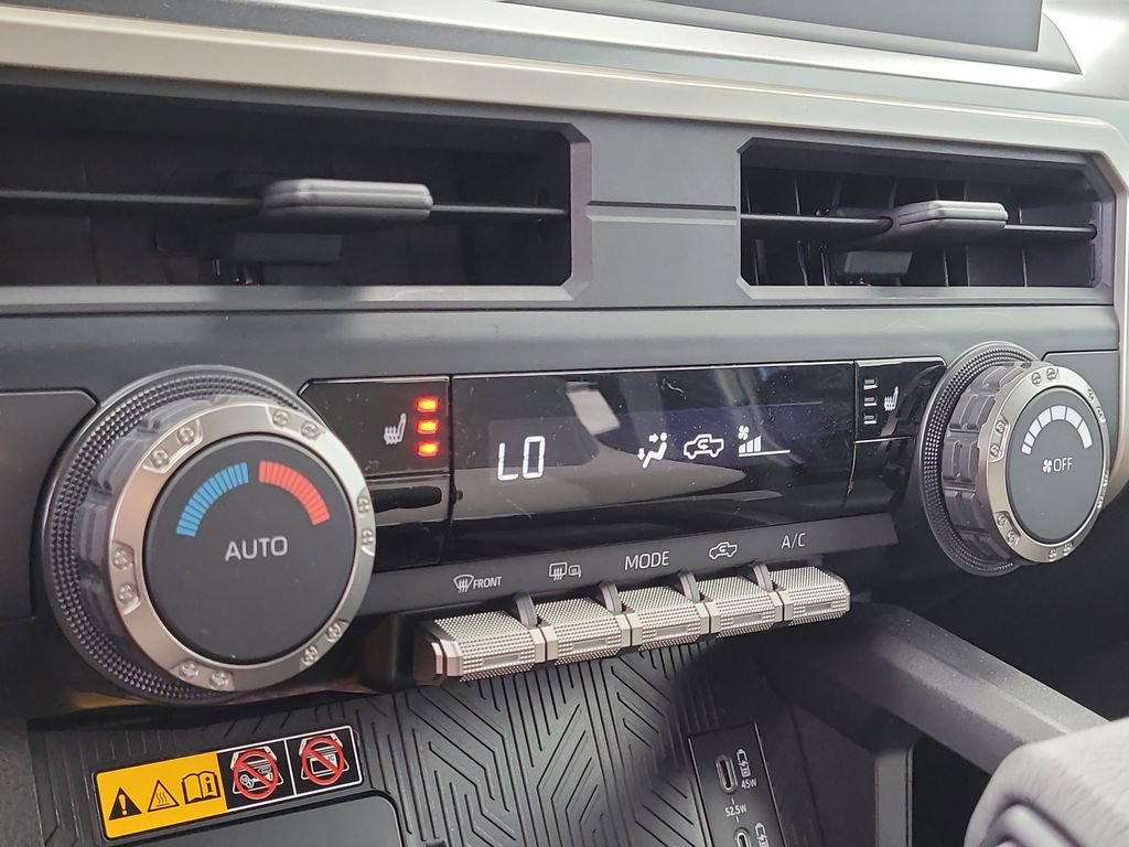 Used 2025 Toyota Tacoma TRD Off-Road image 21