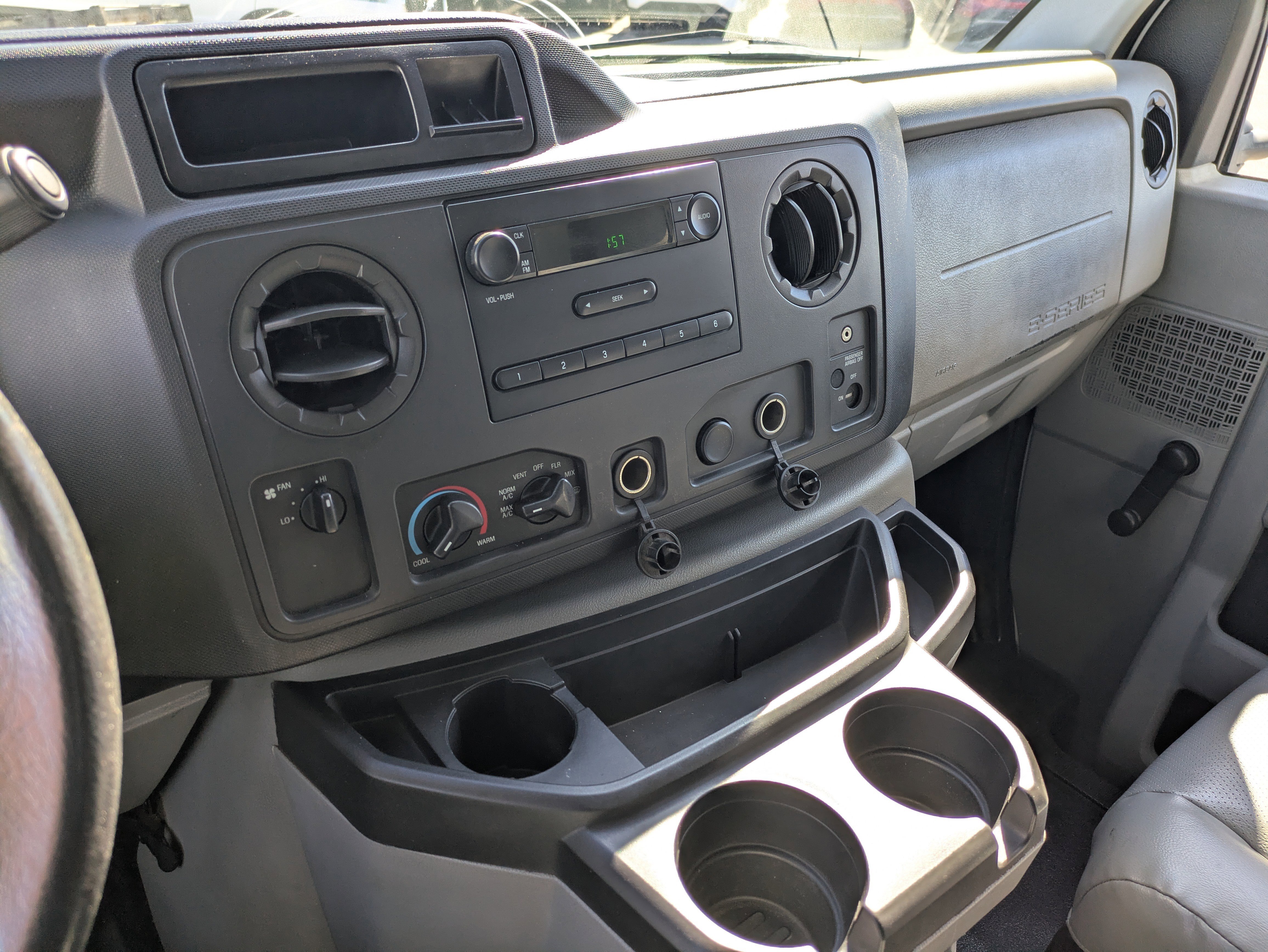 Used 2013 Ford E-350 and Econoline 350 Super Duty w/ Payload Pkg image 24