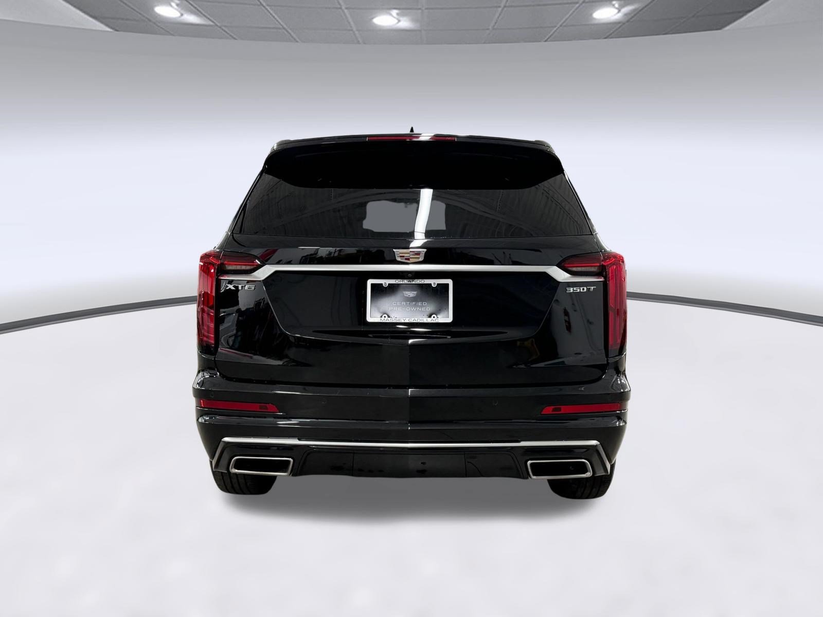 Certified 2025 Cadillac XT6 Luxury FWD image 10