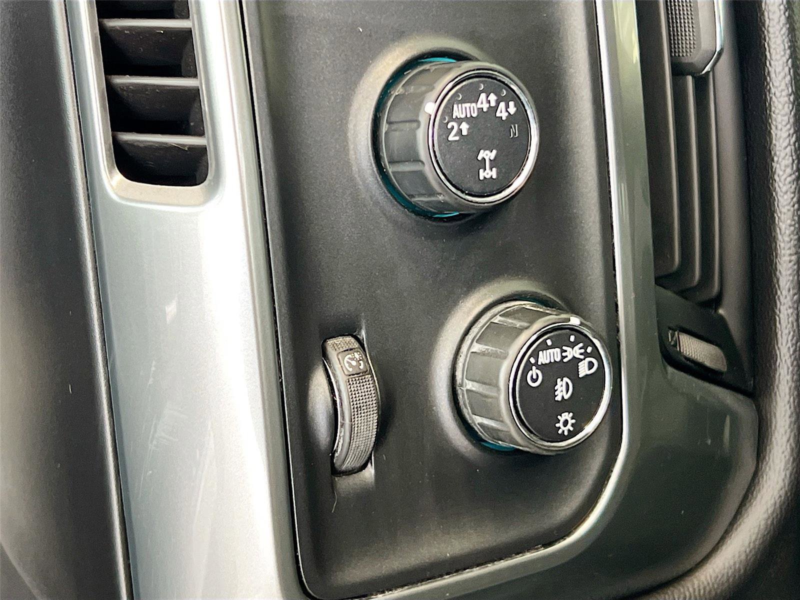 Used 2017 Chevrolet Silverado 1500 LT w/ All Star Edition image 14