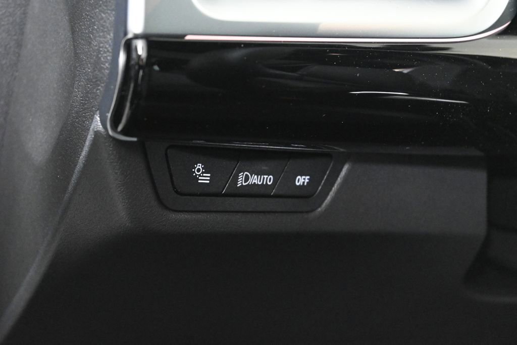 Used 2026 BMW X1 xDrive28i w/ Technology Package image 25