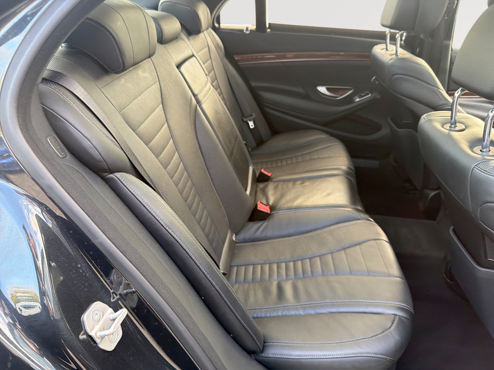 Used 2016 Mercedes-Benz S 550 4MATIC Sedan image 27