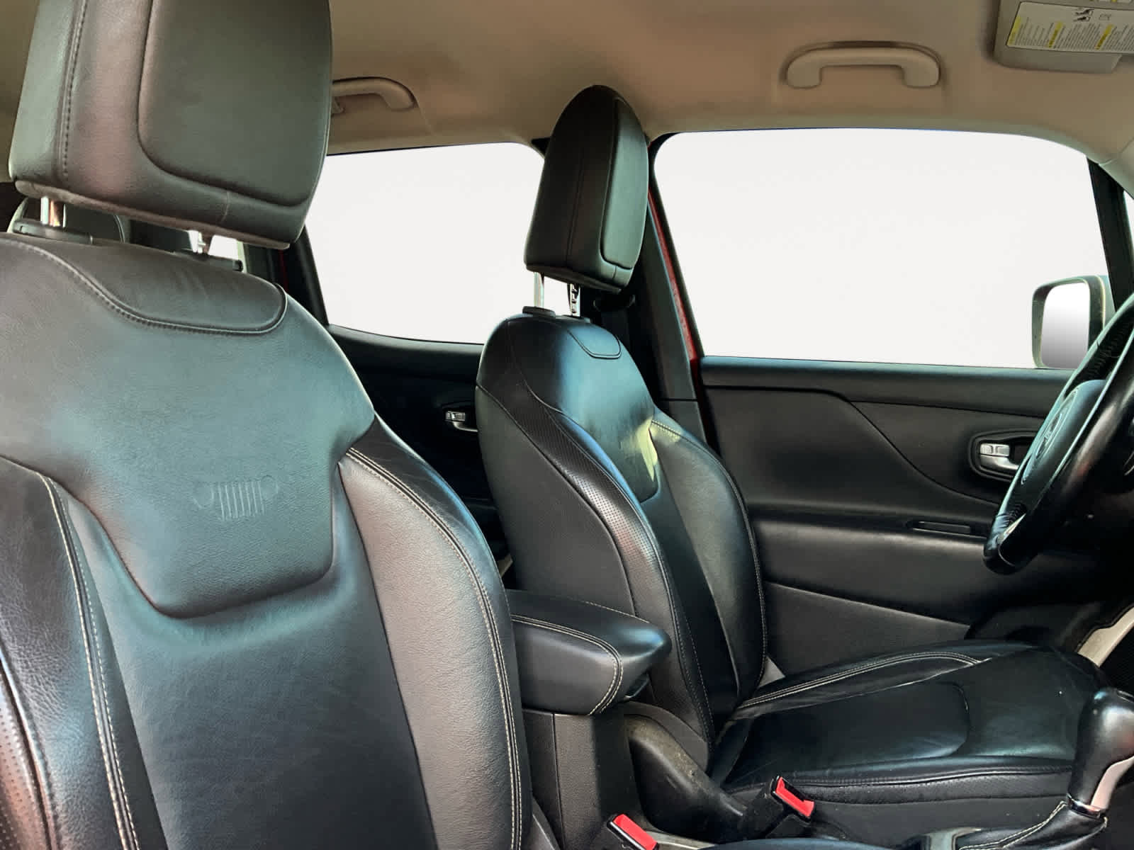 Used 2017 Jeep Renegade Limited AWD/4WD image 17