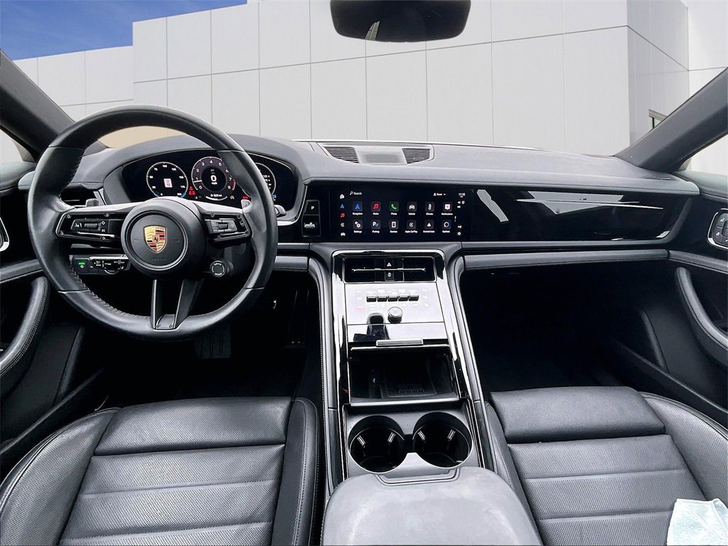 Used 2025 Porsche Panamera image 14
