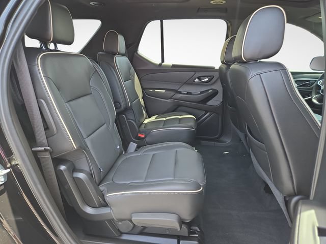 Used 2023 Chevrolet Traverse Premier AWD/4WD image 32