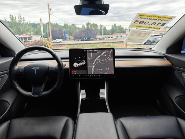 Used 2019 Tesla Model 3 Mid Range image 21