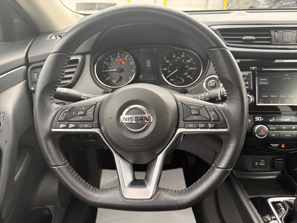 Used 2019 Nissan Rogue SV image 15