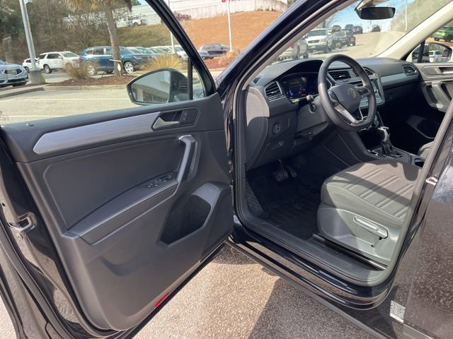 Used 2024 Volkswagen Tiguan S FWD image 4