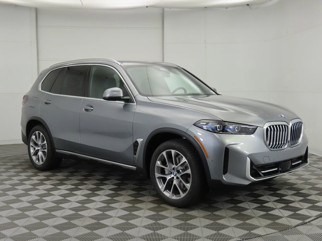Certified 2026 BMW X5 sDrive40i w/ Parking Assistance Package RWD image 4