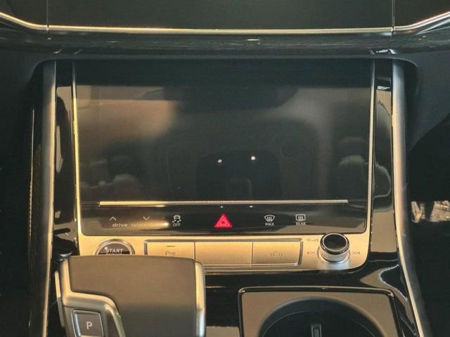 New 2026 Audi Q7 3.0T Premium Plus AWD/4WD image 17