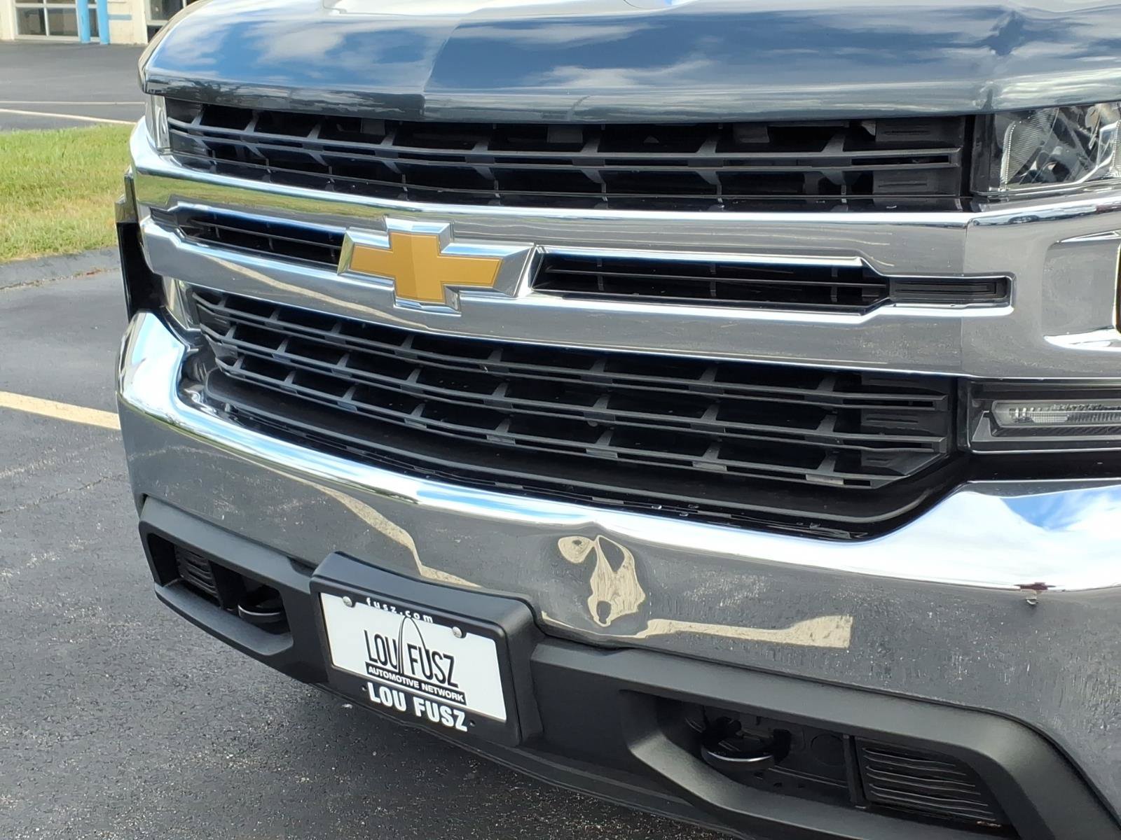 Used 2021 Chevrolet Silverado 1500 LT AWD/4WD image 33