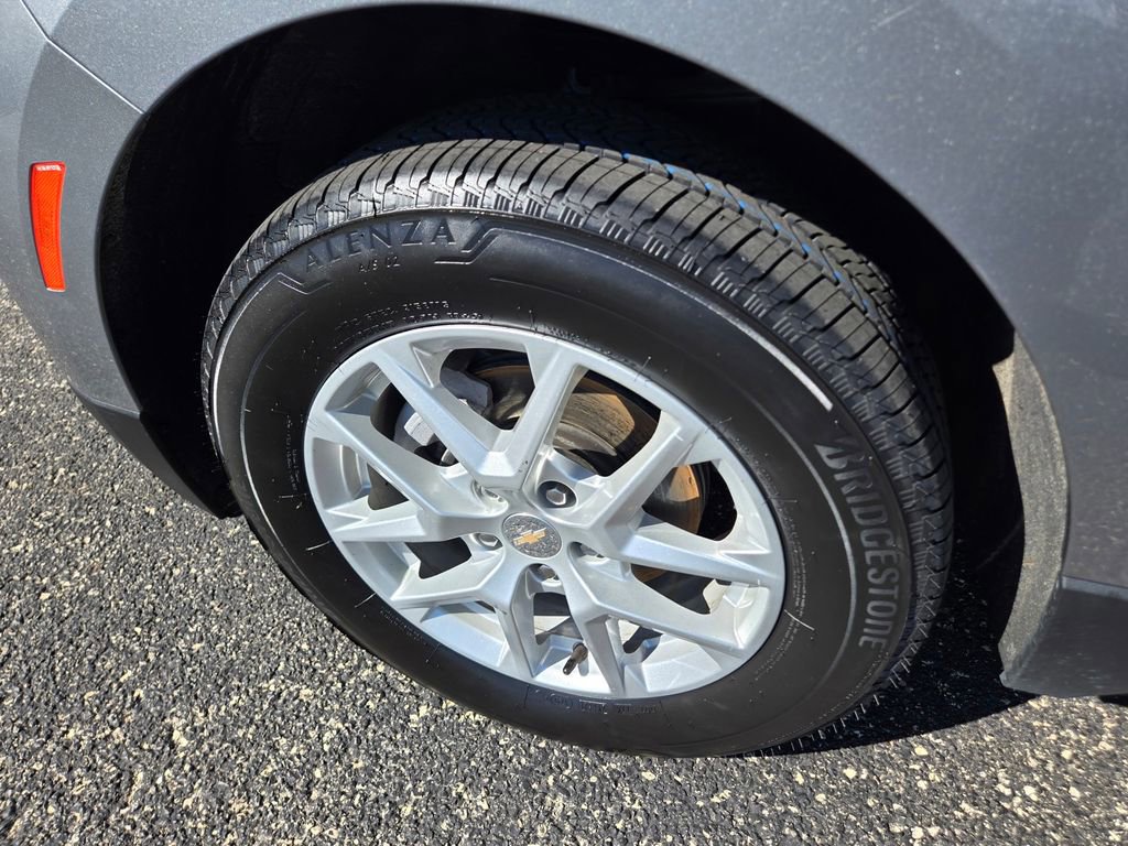 Used 2023 Chevrolet Equinox LS w/ LS Convenience Package image 42