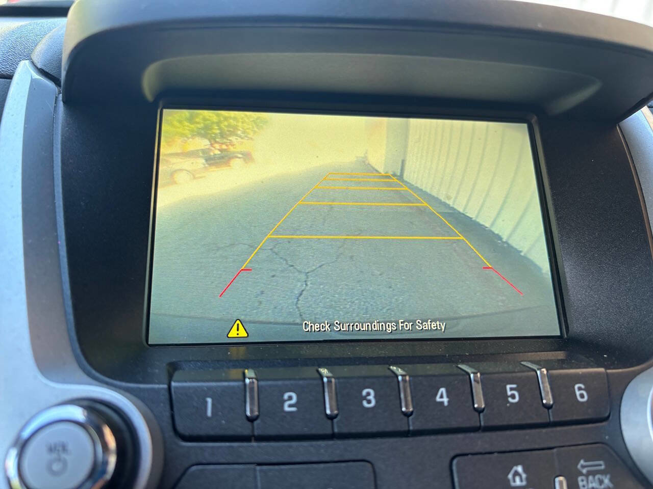 Used 2016 Chevrolet Equinox LT w/ Convenience Package image 9