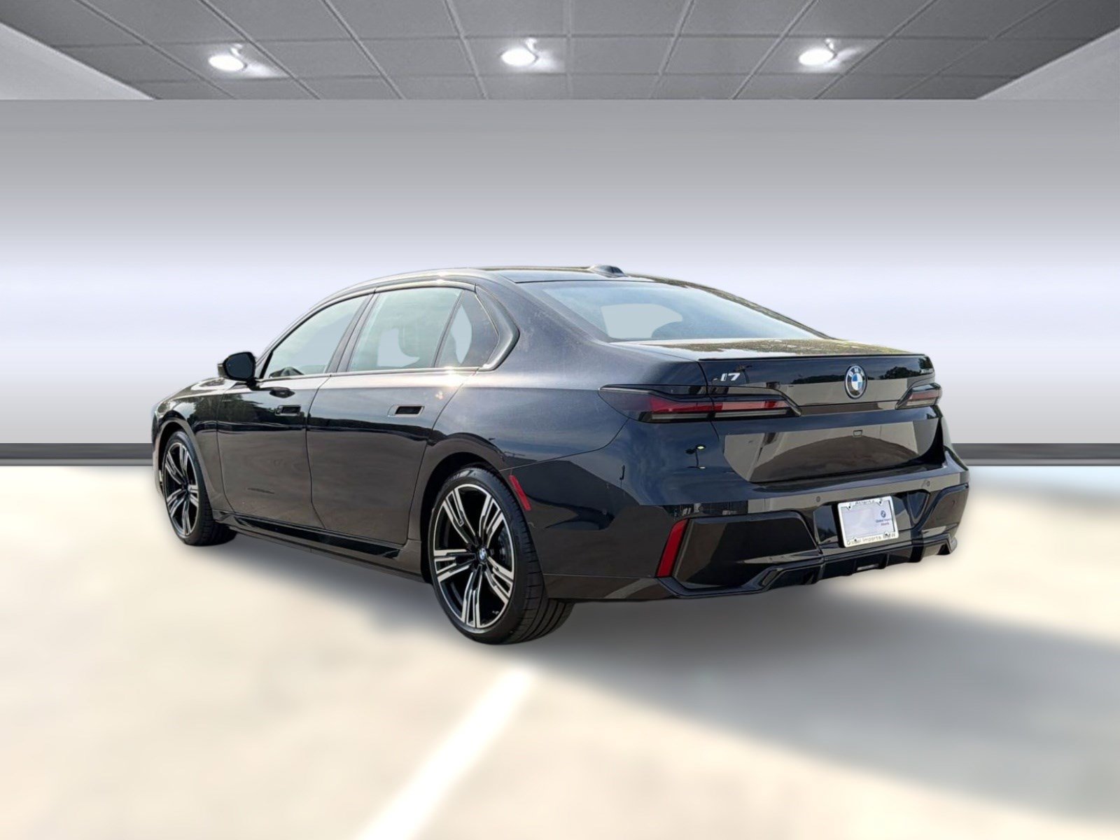 New 2026 BMW i7 xDrive60 w/ Premium Package AWD/4WD image 3