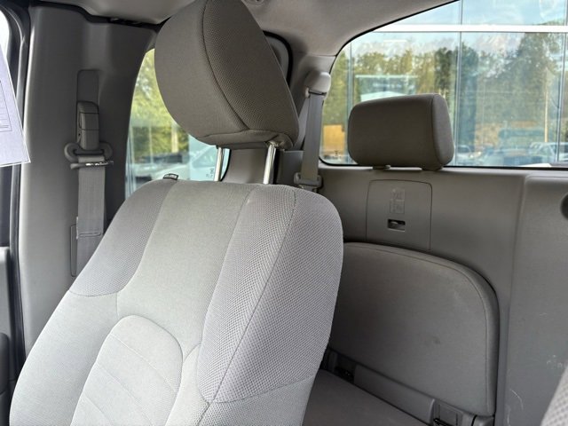 Used 2020 Nissan Frontier S image 21