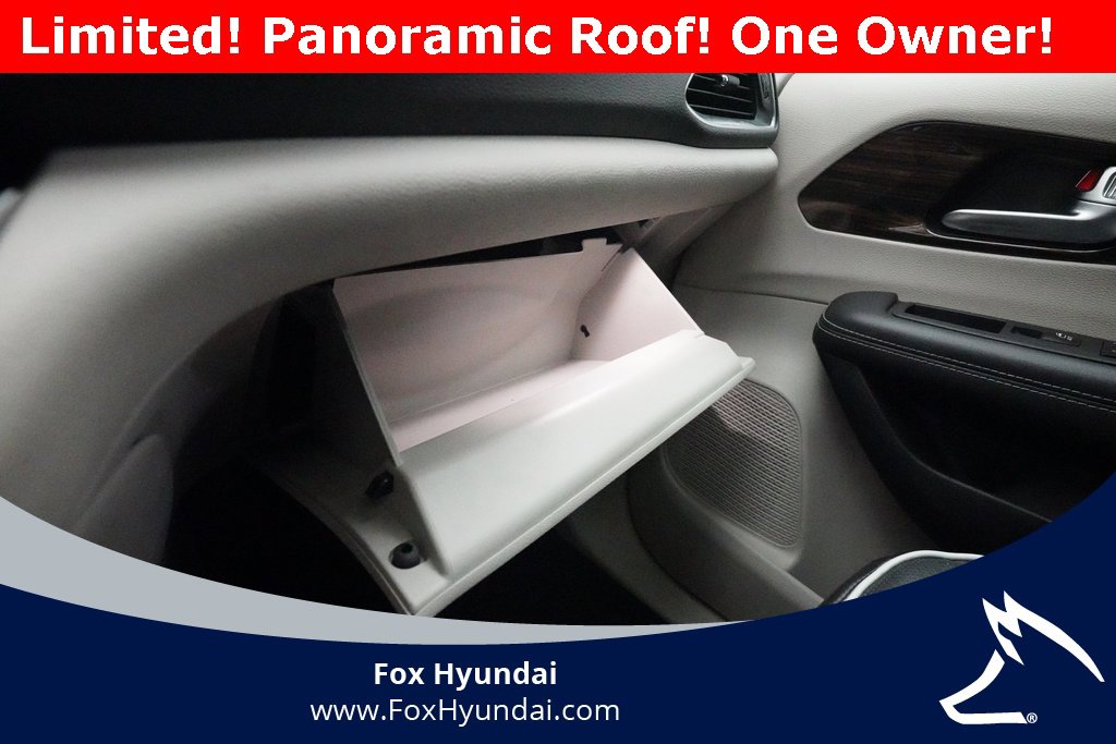 Used 2024 Chrysler Pacifica Limited image 31