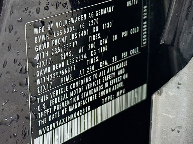 Used 2017 Volkswagen Tiguan Limited w/ Premium Package image 29