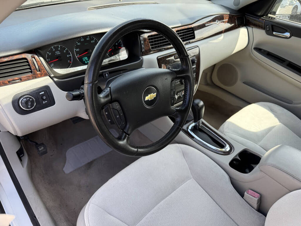 Used 2013 Chevrolet Impala LT image 13