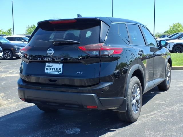 Used 2024 Nissan Rogue S AWD/4WD image 23