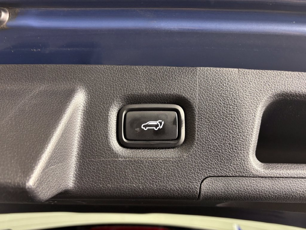 Used 2023 Hyundai Santa Fe SEL w/ Cargo Package AWD/4WD image 32