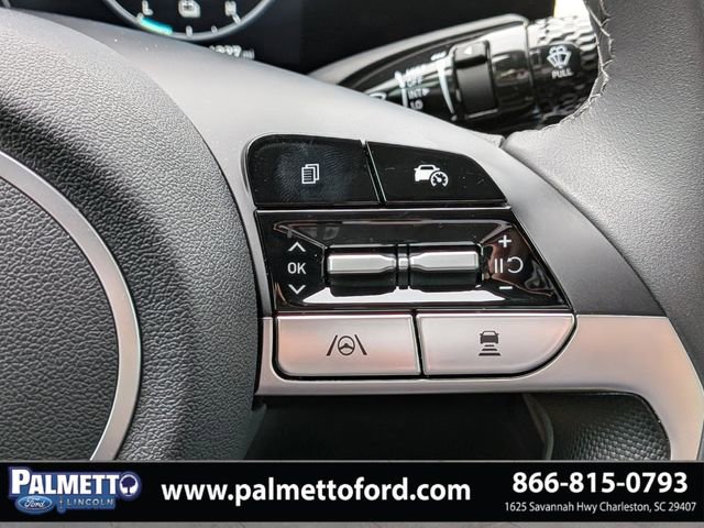 Used 2025 Hyundai Elantra Limited FWD image 27