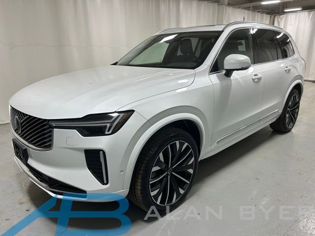 Used 2025 Volvo XC90 B5 Plus image 1